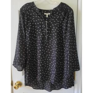 Maurices Top Size 1 Black White 3/4 Sleeve Roll Tab Tunic Zip Popover Flowy Boho